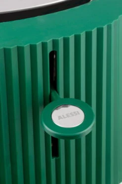 Alessi Plissé Toaster, Grün -Alessi Verkaufsgeschäft 0007 MDL08 GR 02 A4 3500pxl