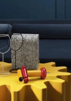 Alessi Sottsass Korkenzieher, Gelb – Rot – Schwarz 7 Alessi Sottsass Korkenzieher, Gelb – Rot – Schwarz -Alessi Verkaufsgeschäft 15 Alessi ES17 V