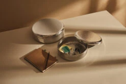 Alessi Extra Ordinary Texture Verwahrungsdose -Alessi Verkaufsgeschäft 573973 01 41 EnvironmentImage 050452c8fb