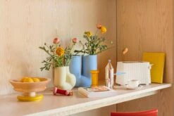 Alessi Sottsass Korkenzieher, Rot – Rosa – Gelb -Alessi Verkaufsgeschäft FDS ruoka Alessi5 1